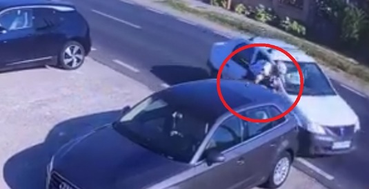 Caz şocant! Pilotul Alex Filip a fost lovit intenţionat de un şofer. Imaginile unui gest incredibil. VIDEO