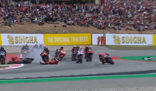 Verdictul în cazul accidentului înfiorător din MotoGP: ”Are nevoie de o intervenţie chirurgicală” | VIDEO 