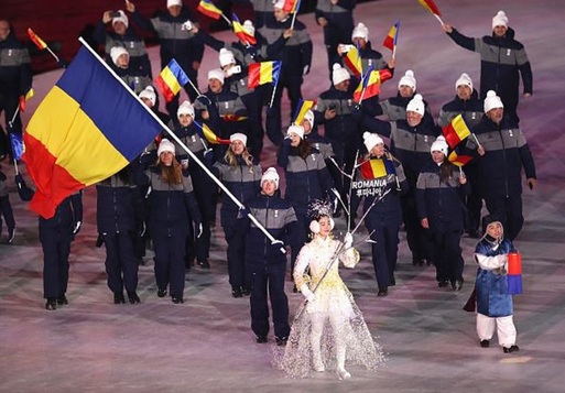 FOTO | Delegaţia României, cu portdrapelul Marius Petru Ungureanu, a defilat la JO de la Pyeongchang