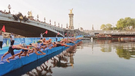 Alertă la Paris. Antrenamentul de triatlon, anulat din motive inedite. Ce le-a stricat planurile organizatorilor