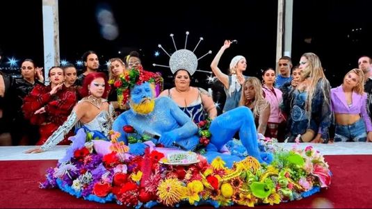 Donald Trump a răbufnit când a văzut transsexuali şi drag queens la deschiderea Jocurilor Olimpice: "A fost o ruşine ce au făcut francezii"