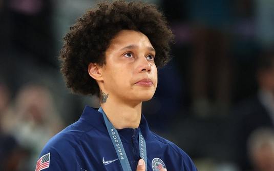 VIDEO | După 10 luni de detenţie în Rusia, Brittney Griner a câştigat aurul olimpic la Paris. A plâns la intonarea imnului SUA