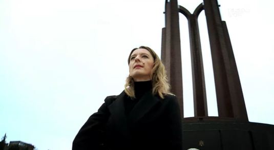 VIDEO | Ana-Maria Brânză, omagiu la Mormântul Eroului Necunoscut cu ocazia centenarului. „Să încercăm să ascultăm” 