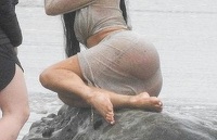FOTO HOT | O divă a fost pozată goală şi s-a văzut tot! Bărbaţii şi-au pierdut minţile