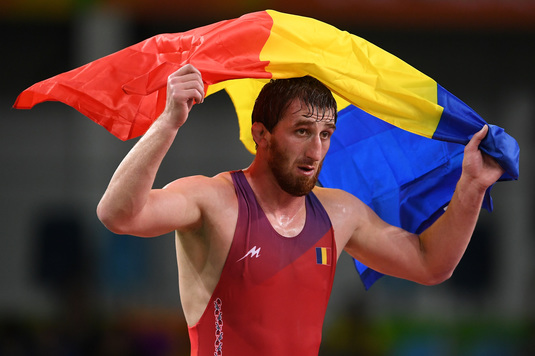 Albert Saritov, medaliat cu argint la Campionatele Europene de lupte | VIDEO