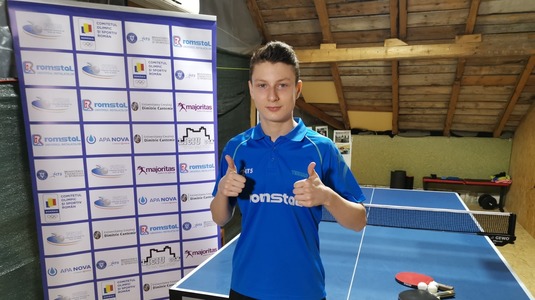VIDEO | Românul campion mondial la tenis de masă cântă în corul bisericii