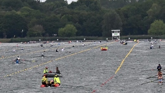 Sportivi ruşi vor concura sub un drapel neutru la Mondialele de canotaj