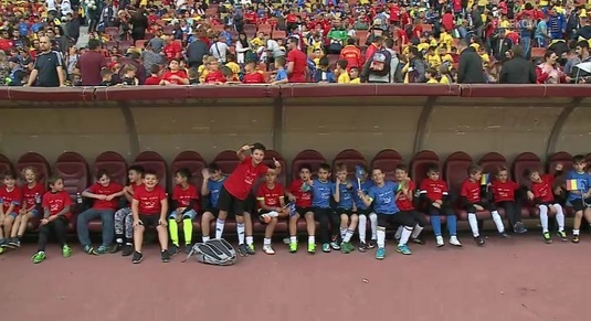 VIDEO | Start în cel mai tare turneu de minifotbal pentru copii. Rădoi a fost maestru de ceremonii