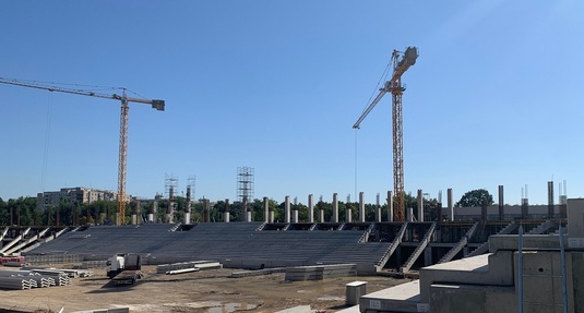 GALERIE FOTO | Noi imagini de la stadioanele Steaua, Rapid şi Arcul de Triumf. Arena din Ghencea începe să arate spectaculos