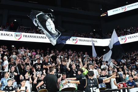 ”Bubuie de fiecare dată”. Revoluţia unui sport major din România: ”Senzaţional! Parcă îţi doreşti şi tu să faci parte dintr-o astfel de echipă” | EXCLUSIV