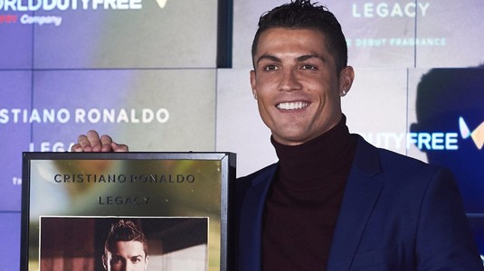Cam câte sute de milioane de urmăritori are Cristiano Ronaldo pe reţelele de socializare? Iată AICI răspunsul exact