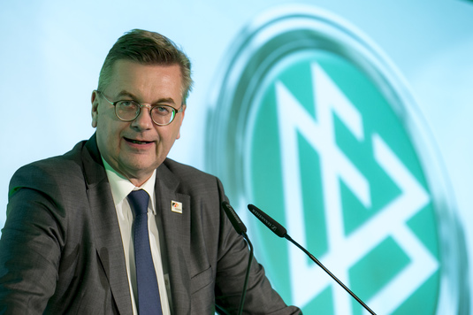 Reacţia preşedintelui Federaţiei Germane de Fotbal în cazul Mesut Ozil