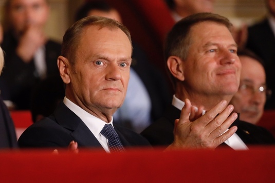 Donald Tusk, preşedintele Consiliului European, discurs special în limba română: "Români, apăraţi statul de drept la fel ca Duckadam la Sevilla!"