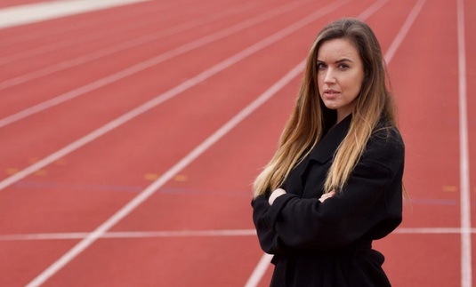 O cunoscută jurnalistă de la BBC, poveste de coşmar. Antrenorul ei de atletism a abuzat-o sexual în mod repetat: ”Am fost speriată, confuză, mi-a fost ruşine”