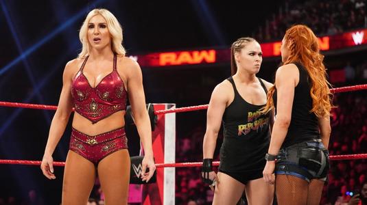 LIVE ONLINE | Se lasă cu arestări înainte de WrestleMania. Un anunţ istoric va dinamita RAW-ul ACUM pe Telekom Sport 3 şi ONLINE