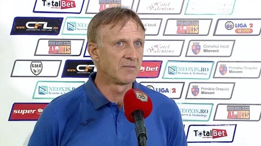 Ce le-a transmis Emil Săndoi jucătorilor lui după Chindia - Poli Iaşi 2-0: "Pun mereu presiune! Nu o să îi las niciodată să joace de capul lor!"