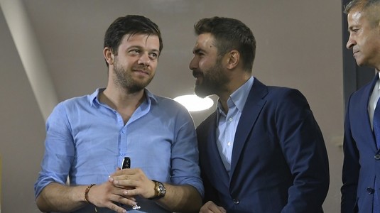 Plecarea lui Mutu de la Rapid, pusă într-un alt context: "Toţi au strâns din dinţi!". Momentul de cotitură al "Briliantului"