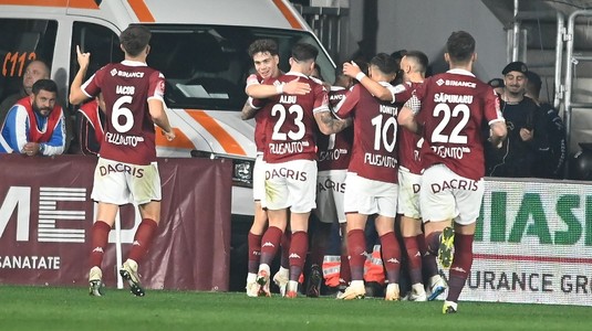 VIDEO | Rapid - Universitatea Craiova 2-0. Spectacol făcut de elevii lui Bergodi într-o atmosferă fabuloasă! Giuleştenii îşi consolidează locul trei în clasament