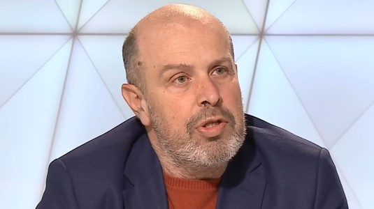 "E o porcărie. Au transferat un jucător care are două meciuri în ultimii doi ani". Cosmescu a răbufnit la adresa conducerii Rapidului