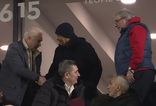 VIDEO | Mircea Lucescu, prezent la Rapid - Craiova. Selecţionerul, prima apariţie la un meci de fotbal după problemele de sănătate.
