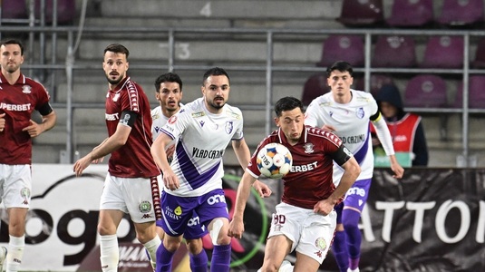 Doi jucători aduşi de Rapid în iarnă, puşi la zid. Unul ”nu poate să fugă”, iar altul ”pare că nu se întâlneşte cu mingea”