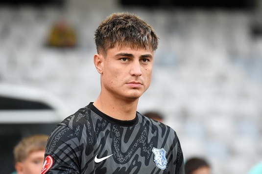 Rapid a anunţat un nou transfer! Portarul de 25 de ani a semnat cu giuleştenii