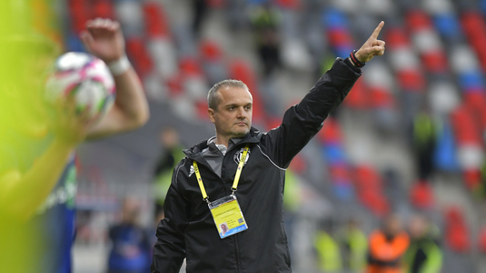 Erik Lincar consideră că o să fie un adevărat război la Cluj la derby-urile dintre CFR şi ”U”: ”Vor fi jocuri cu casa închisă!”