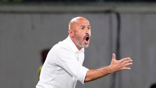 VIDEO | Vincenzo Italiano a sărutat o jurnalistă după un gol al Fiorentinei la meciul cu Viktoria Plzen, din Conference League