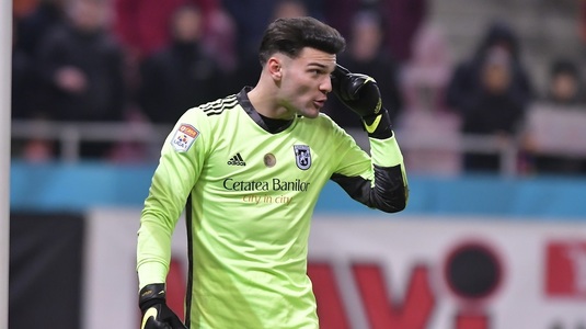 OFICIAL | Robert Popa şi-a găsit echipă! Portarul va evolua în Superligă