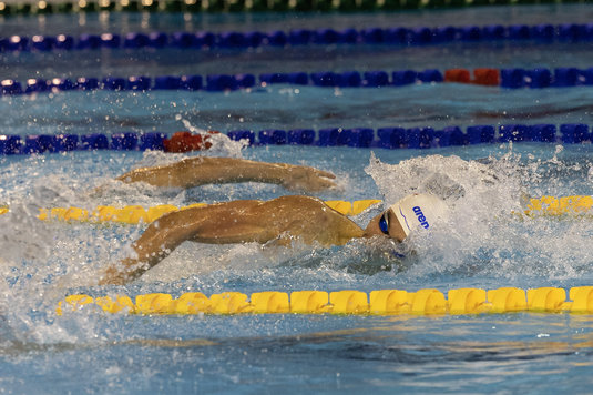 David Popovici a câştigat probele de 100 şi 200 m liber la ”Euro Meet”, în Luxemburg