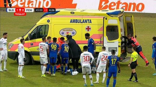 VIDEO | Momente dificile în Unirea Slobozia - FC Hermannstadt. Ambulanţa a intervenit după o ciocnire dură între doi jucători