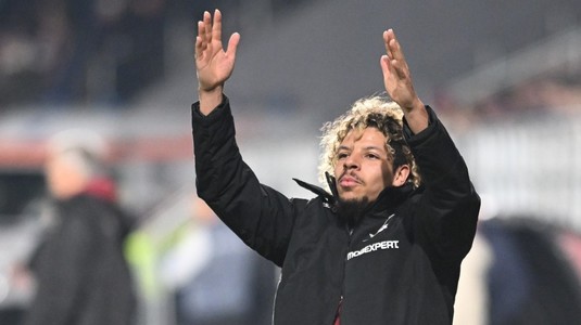 Lovitură pe piaţa transferurilor! Jayson Papeau revine în Superliga. Directorul sportiv al clubului a confirmat mutarea: "A semnat"