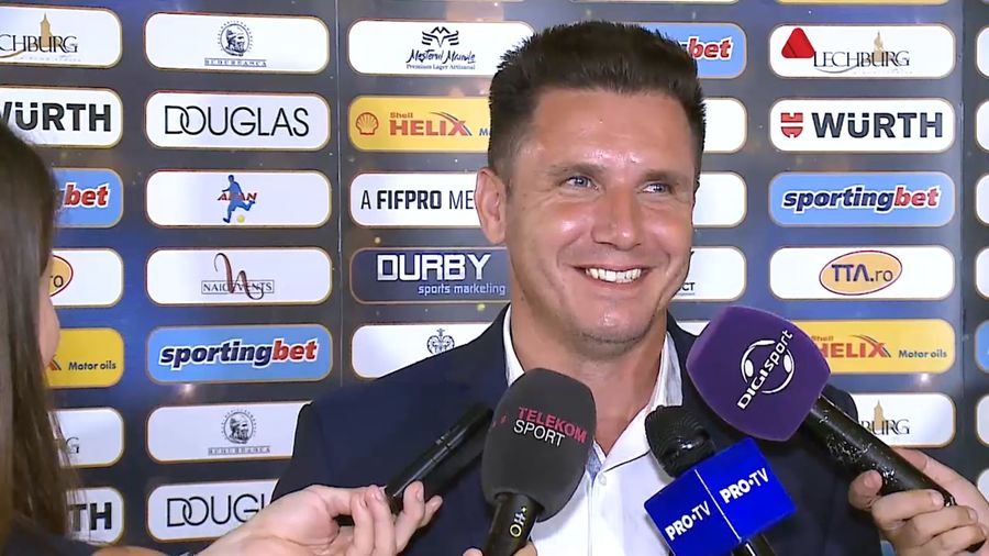 VIDEO | NARCIS RĂDUCAN MAI ARE PUTEREA SĂ GLUMEASCĂ. A FĂCUT PORTRETUL ANTRENORULUI IDEAL PENTRU FCSB