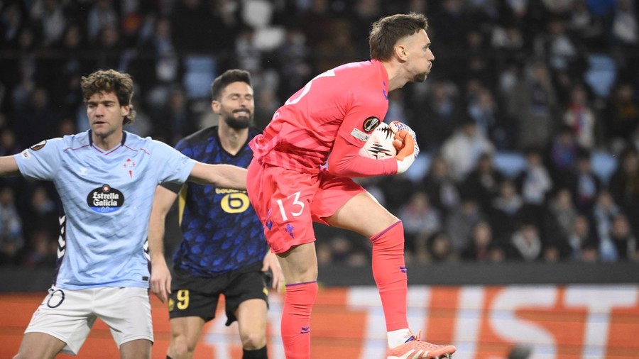 Celta Vigo, cu Ionuţ Radu titular, a învins pe Lille cu 2-1, chiar dacă a jucat mai bine de o oră în zece