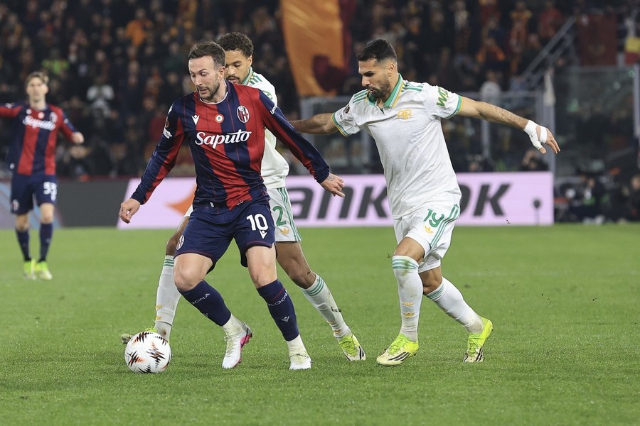 VIDEO | Bologna – AS Roma 1-1. Remiză în duelul italian din Europa League