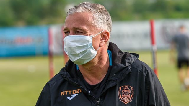 VIDEO | “Dan Petrescu e diabolic!” Cum îl chinuia “Bursucul” pe Falemi şi cum vede fostul mijlocaş derby-ul CFR - FCSB