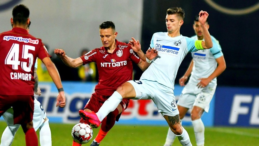 FCSB - CFR Cluj, de la 21:00, LIVE la Look Plus. Toni Petrea, debut pe banca roş-albaştrilor. Dan Petrescu se aşteaptă la un meci teribil: "Îşi vor da viaţa". Echipele probabile