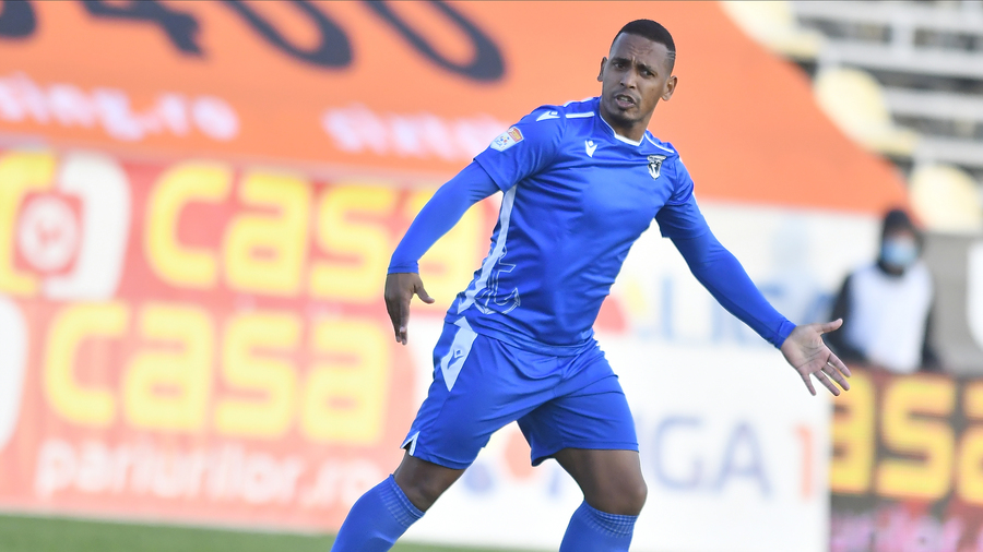 EXCLUSIV | Eric nu renunţă, la 35 de ani! Negocierile anunţate de cel mai bun marcator străin din Casa Liga 1: "Am discutat cu ei"