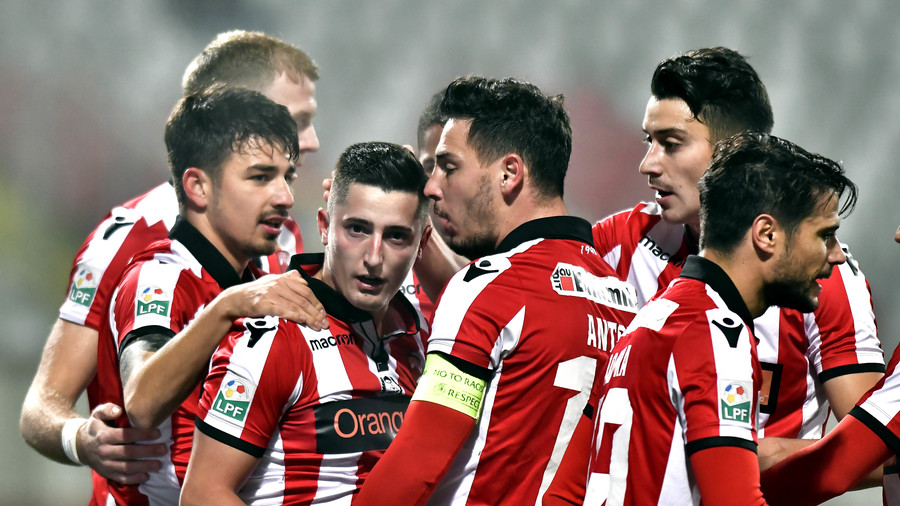 Fanii-acţionari l-au convins pe Steliano Filip să semneze pe doi ani şi jumătate cu Dinamo!