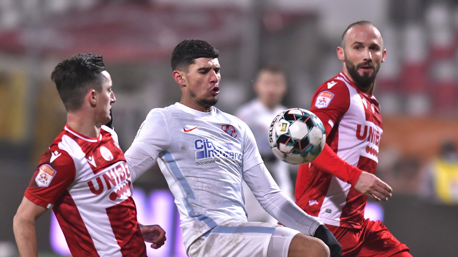 KO tehnic în Marele Derby. VIDEO | Dinamo - FCSB 0-1, după un meci dominat de echipa lui Petrea. Tănase a marcat, Filip a fost eliminat