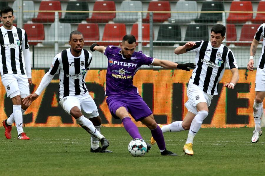 VIDEO | Astra – FC Argeş 0-1. Gazdele au ratat nepermis de mult şi au pierdut meciul din cauza unui penalty