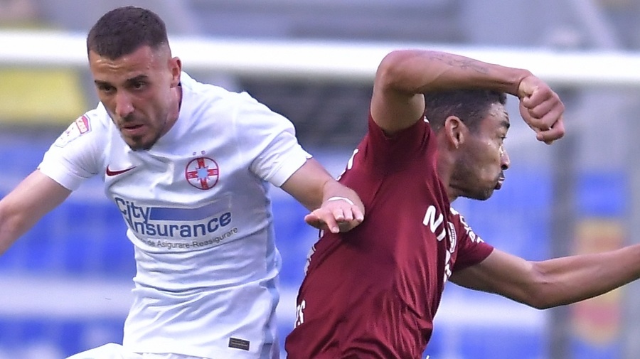 VIDEO | Derby scăldat în tensiune şi faulturi cu nemiluita. FCSB şi CFR Cluj au remizat, scor 1-1, după un penalty şi o gafă a ”comisarului” Vlad 

