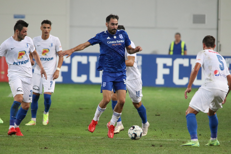 VIDEO | FC ”U” Craiova – Farul 1-1. ”Briliantul” şi ”Regele” au dat-o la pace, într-un meci palpitant