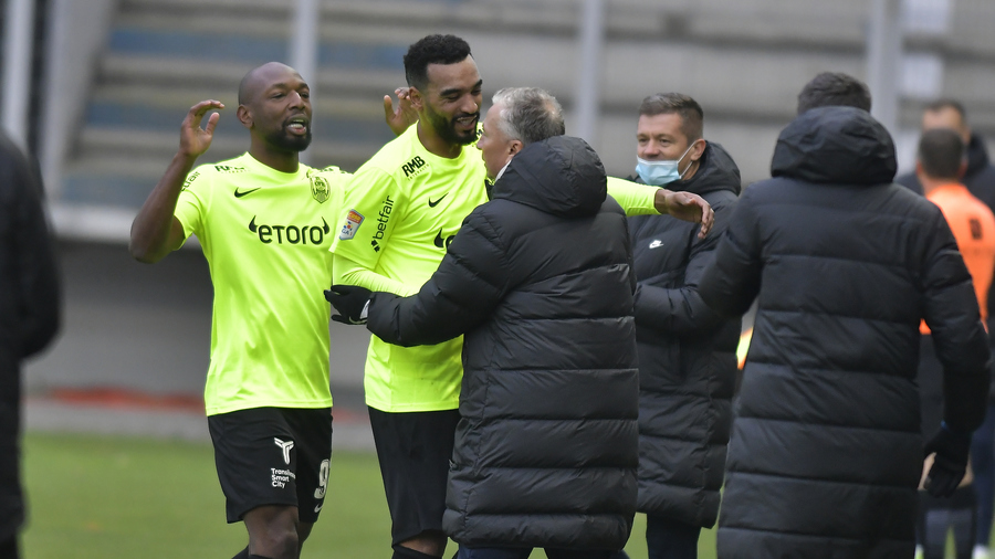 VIDEO EXCLUSIV | Cristi Balaj a anunţat două transferuri, chiar înainte de derby-ul cu FCSB. ”Ei respectă regula U-21”