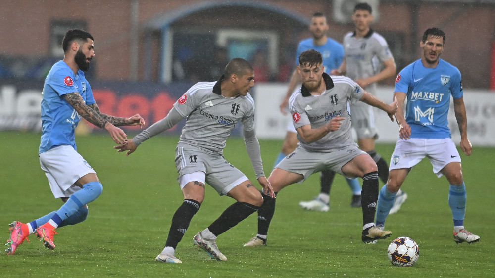 VIDEO | FC Voluntari - FCU Craiova 0-0, în direct la Prima Sport 1! Ilfovenii joacă cu un om în minus din minutul 23