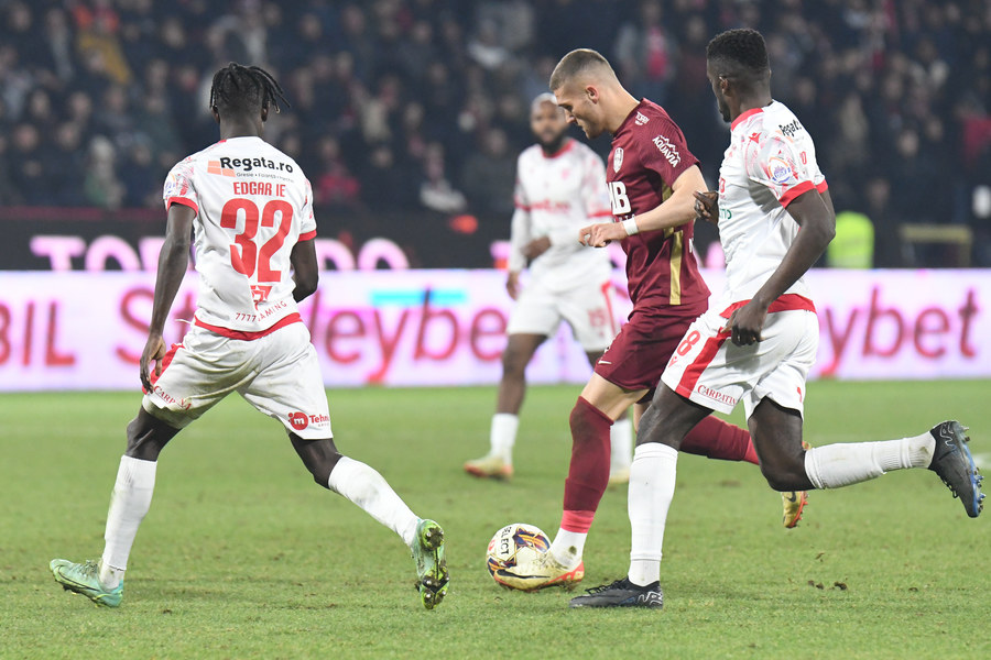 A fost delegată brigada de arbitri pentru meciul CFR Cluj - Dinamo