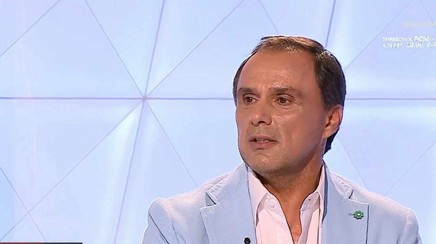 ”Aşa se face peste tot. Nu ai echipă, mergi la TV! Ăştia fac mai rău decât noi, care suntem de 15 ani aici”. Basarab Panduru, răspuns pentru Dorinel Munteanu. Discursul manifest al fostului internaţional | VIDEO EXCLUSIV

