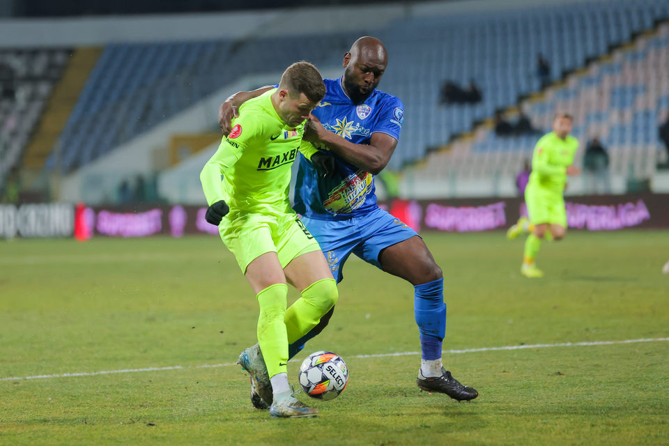 //i0.1616.ro/media/581/3142/38109/21997019/1/gloria-buzau-poli-iasi-superliga-superbet-30-11-2024.jpg