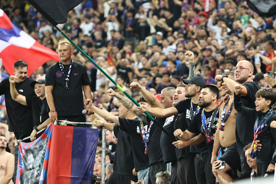 FCSB, în play-out şi la capitolul suporterilor! Rivalele campioanei României strâng mult mai mulţi fani la meciurile de pe teren propriu
