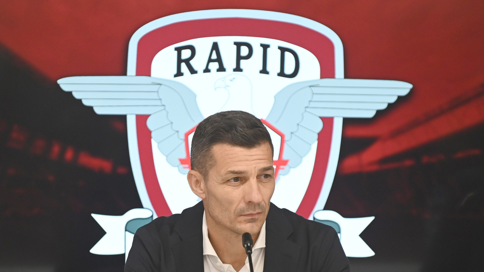 //i0.1616.ro/media/581/3142/38109/22214236/1/costel-galca-antrenor-principal-rapid-1923-bucuresti-09-06-2025.jpg